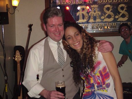 Jim w/artist who plays here